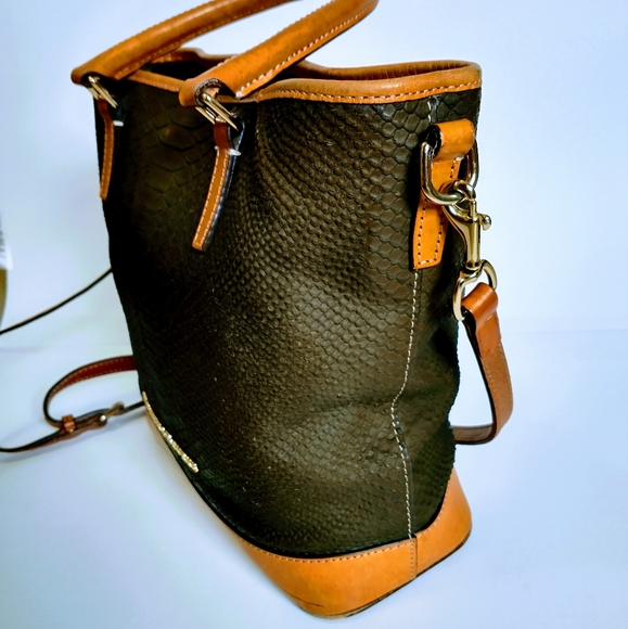 Dooney & Bourke Crossbody Bag - Picture 4 of 16